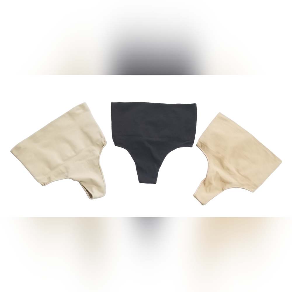 SKIMS CORE CONTROL THONG Bundle of 3 Small/medium NWOT